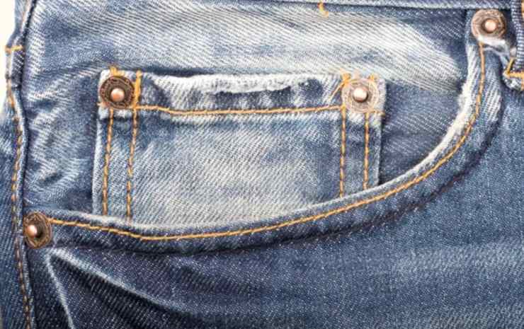 Il taschino dei jeans (Depositphotos foto)
